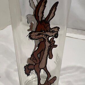 PEPSI Collector Series WILEY E COYOTE 1973 Warner Bros  glass Vintage
